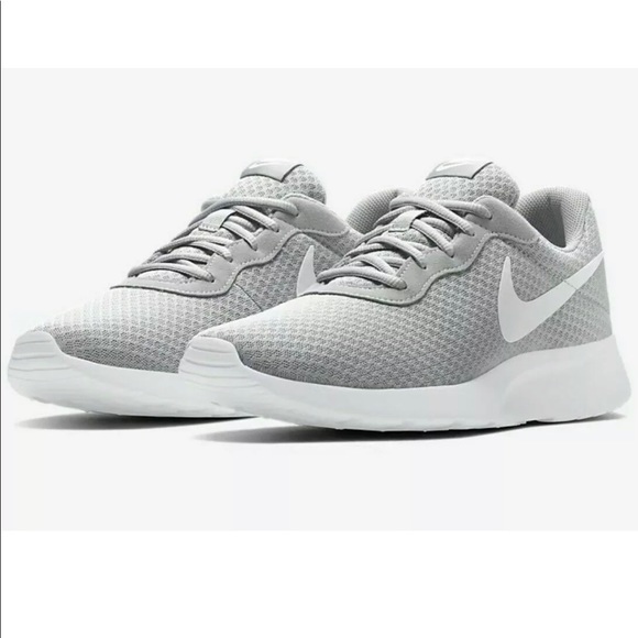NIKE Tanjun Wolf Grey White Running Shoes - Picture 1 of 6